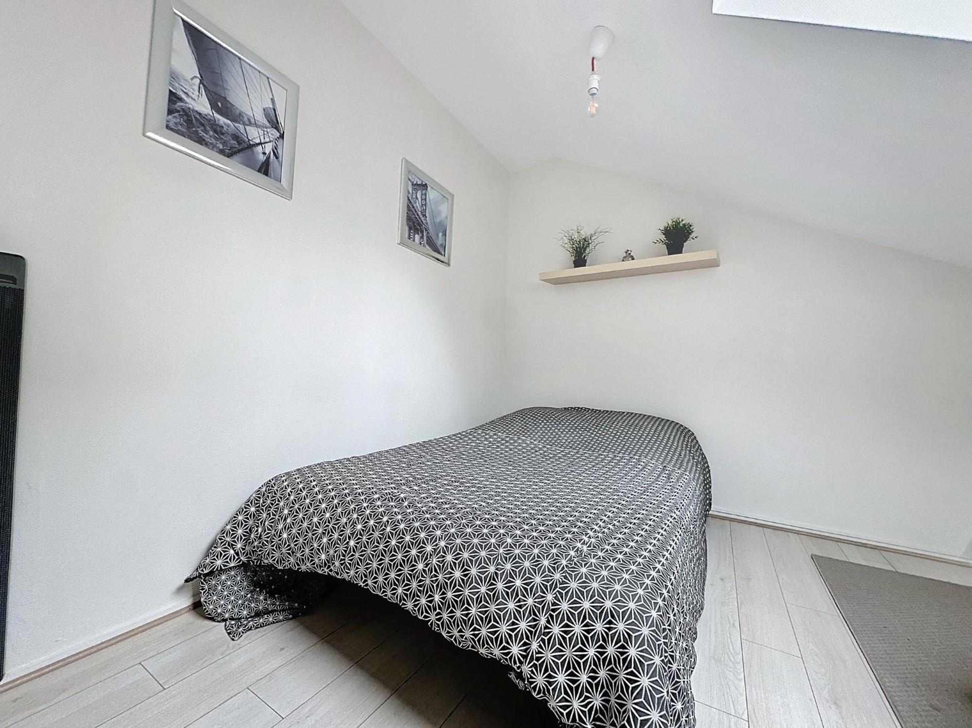Ferienwohnung Le Nid De Reims Exterior foto