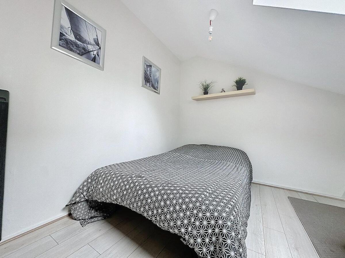 Ferienwohnung Le Nid De Reims Exterior foto